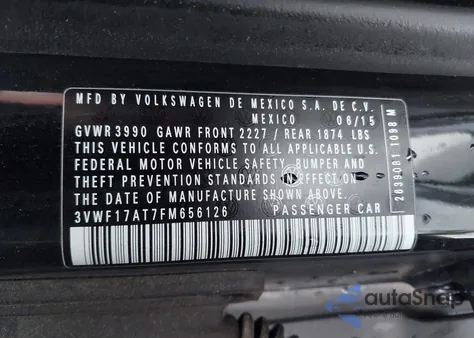 2015 Volkswagen Beetle 1.8T Classic z USA, uszkodzony, nr VIN 3VWF17AT7FM656126